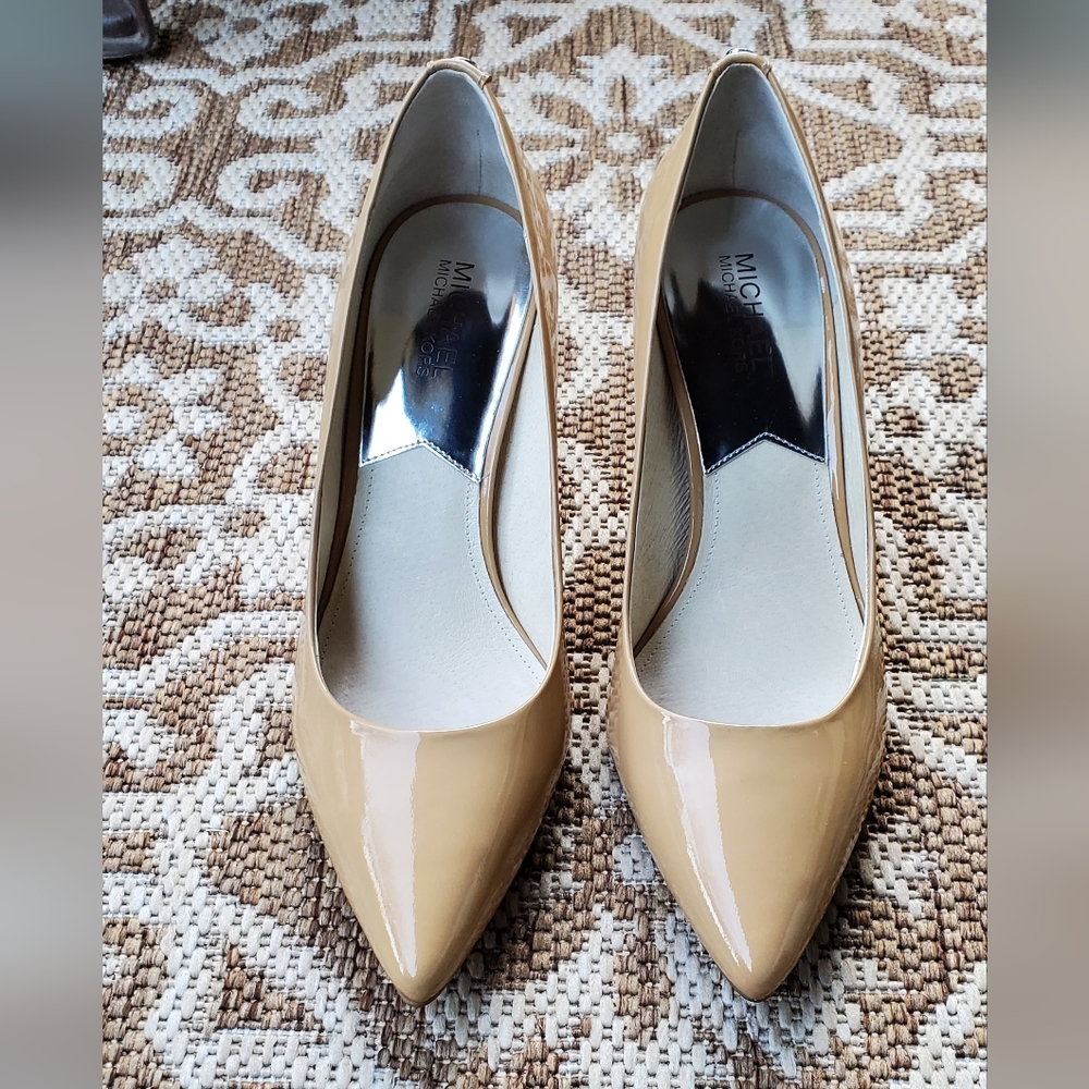NWT - Michael Kors | Stunning Nude Patent Heels Size 10 - Picture 5 of 12